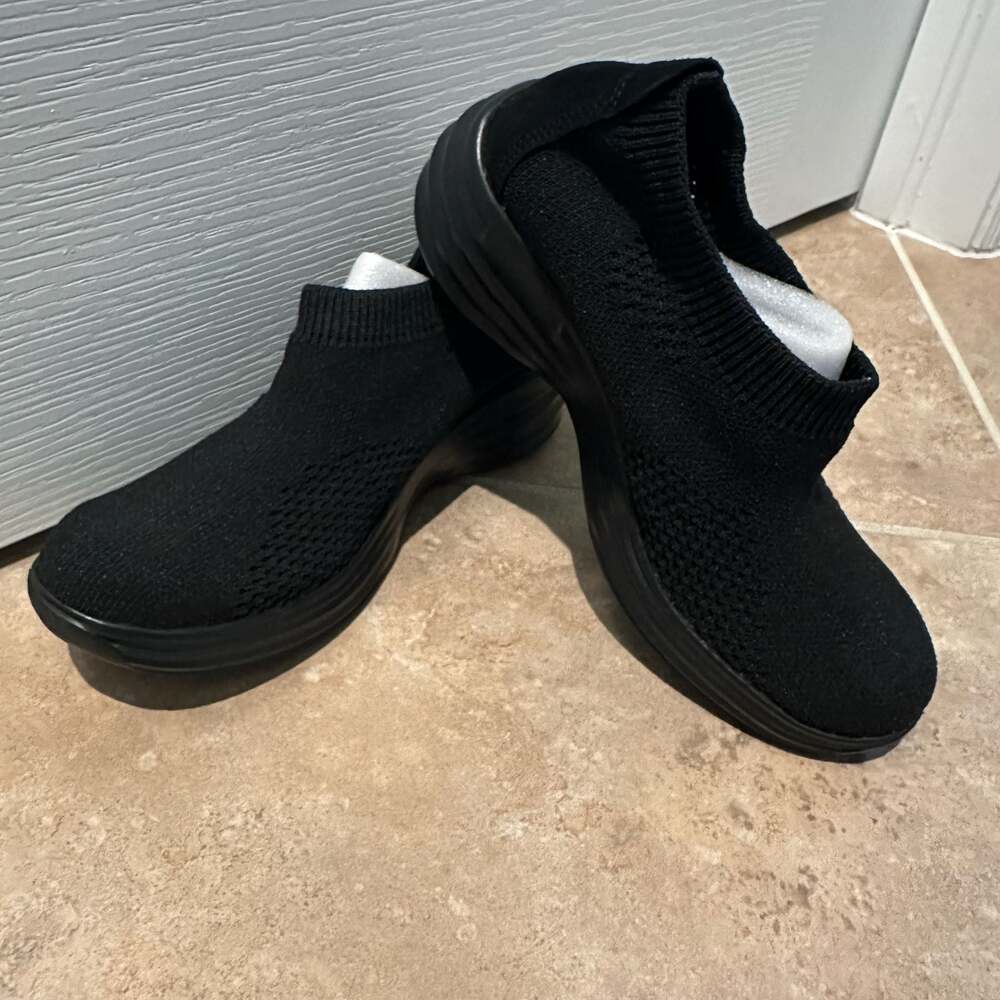 Bernie Mev Rise Knit Slip-On Sneakers Black Size 40